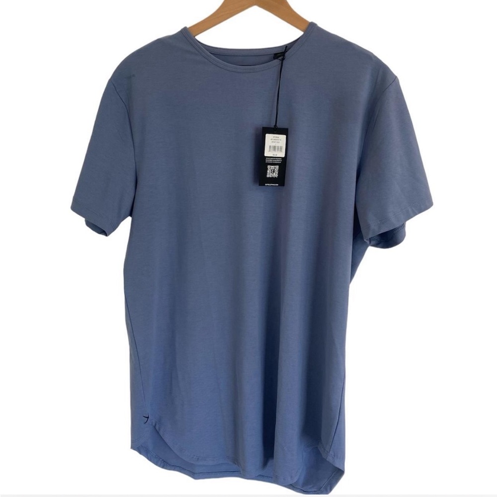 Cuts brand Men's Elongated Tee, size L
